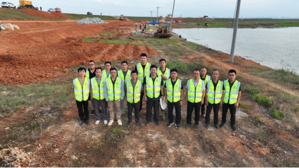 抗洪抢险报导-迎“汛”而上，，，奔赴前线 -454.png