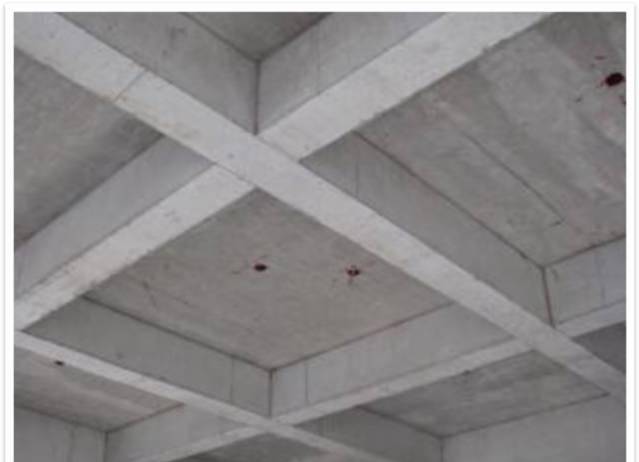 混凝土这样施工，，，，，，没有蜂窝麻面、不烂根，，，，，，还能间接缩短工期！